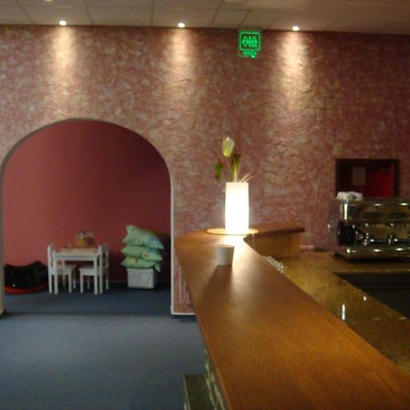 Vestec  Motel U Krbu المظهر الخارجي الصورة