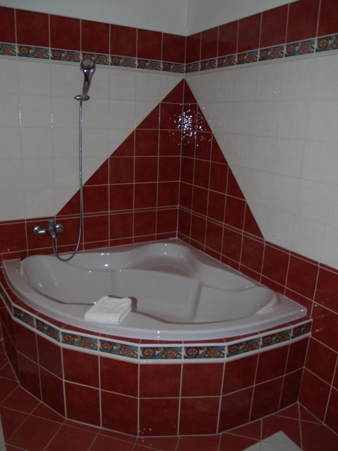 Vestec  Motel U Krbu الغرفة الصورة